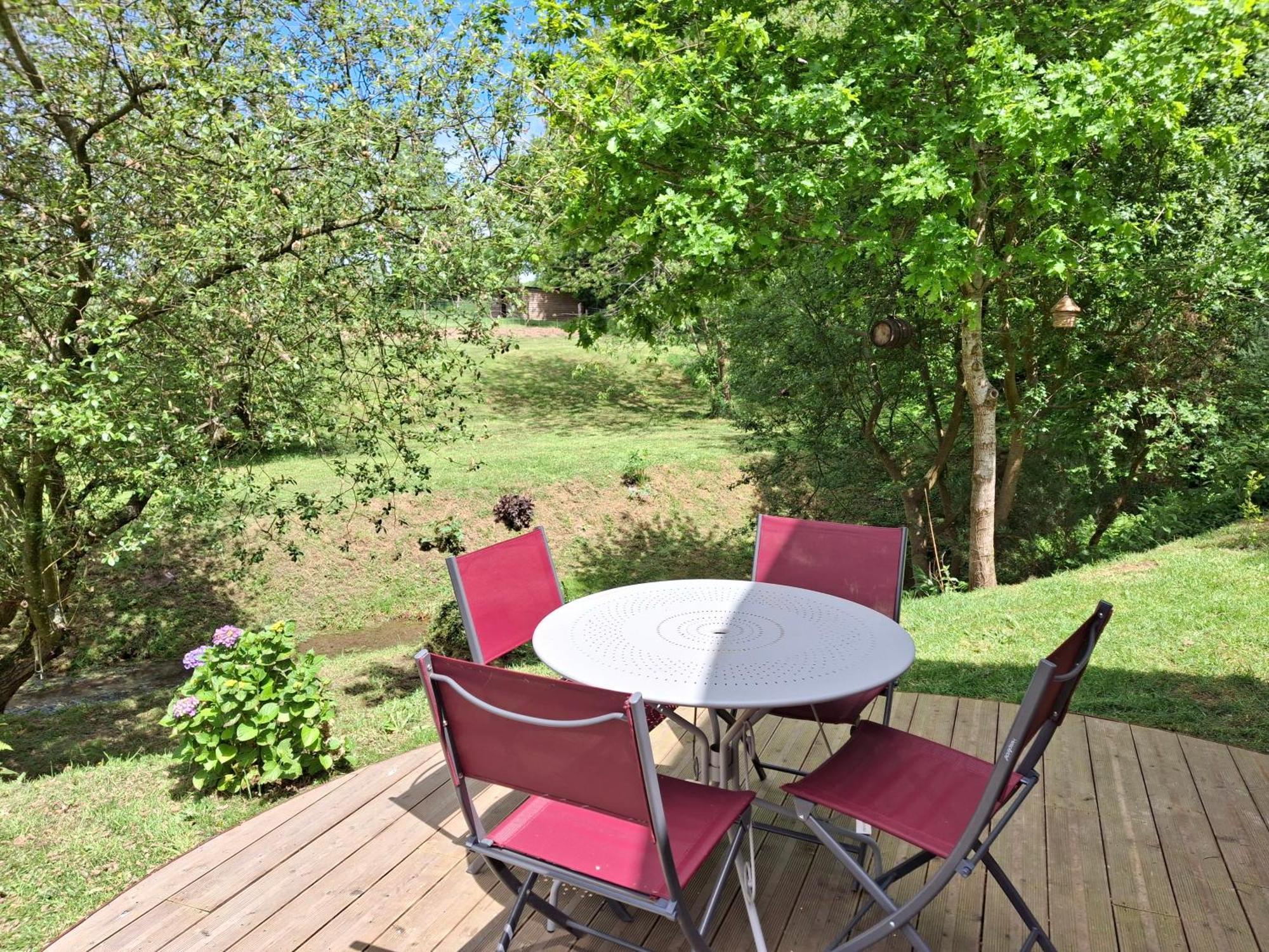 Vila L'Authentique Tonneau A Cidre D'Emma Litteau Exteriér fotografie