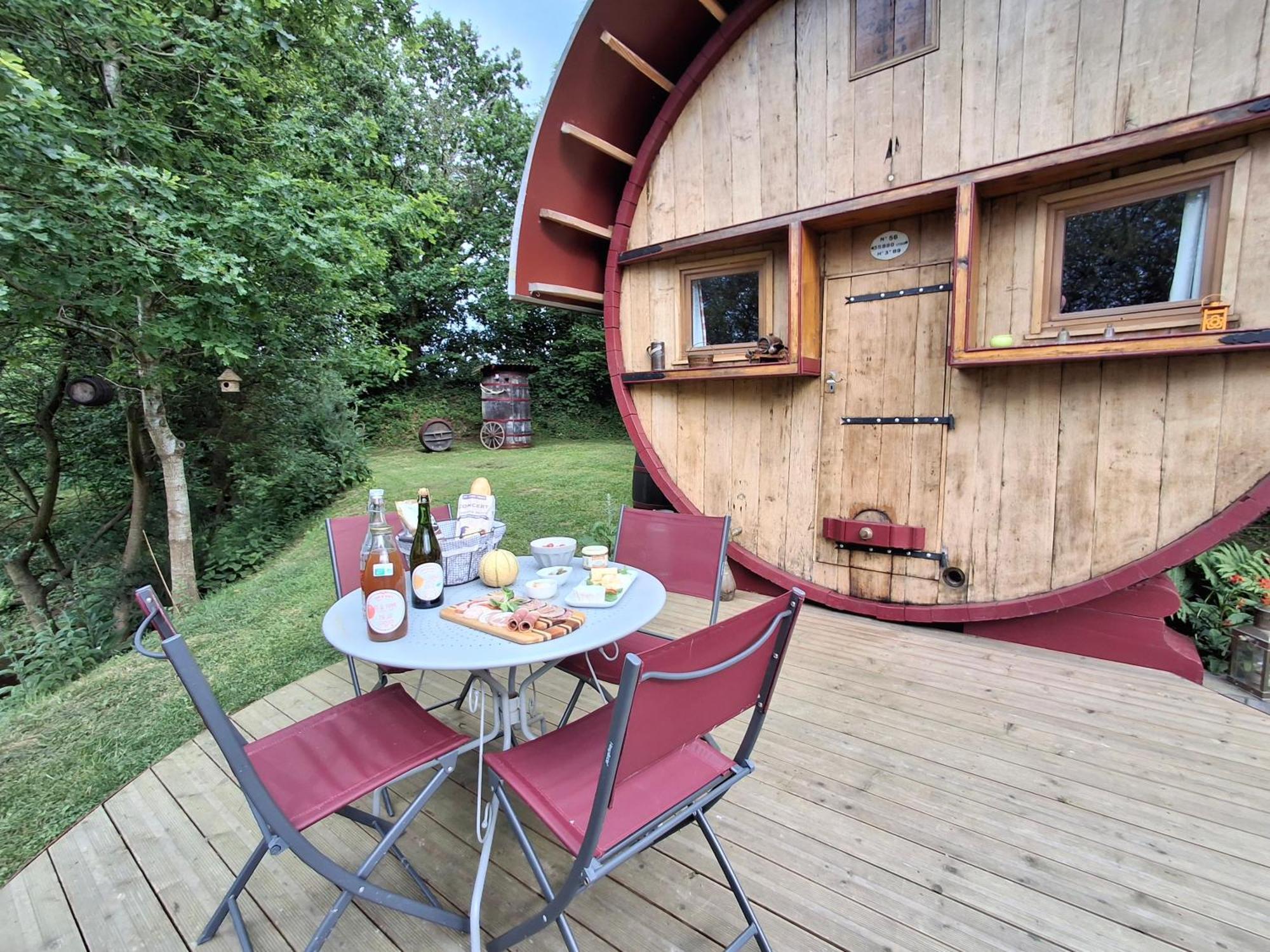 Vila L'Authentique Tonneau A Cidre D'Emma Litteau Exteriér fotografie