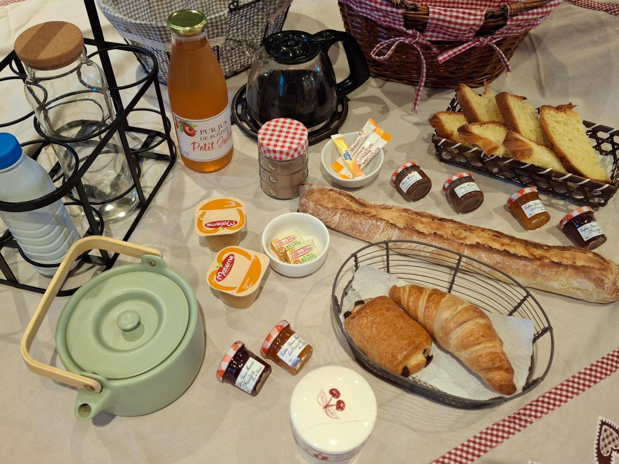 Vila L'Authentique Tonneau A Cidre D'Emma Litteau Exteriér fotografie